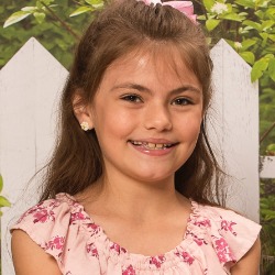 62a97189ad4b4_Harris-Abigail-.jpg
